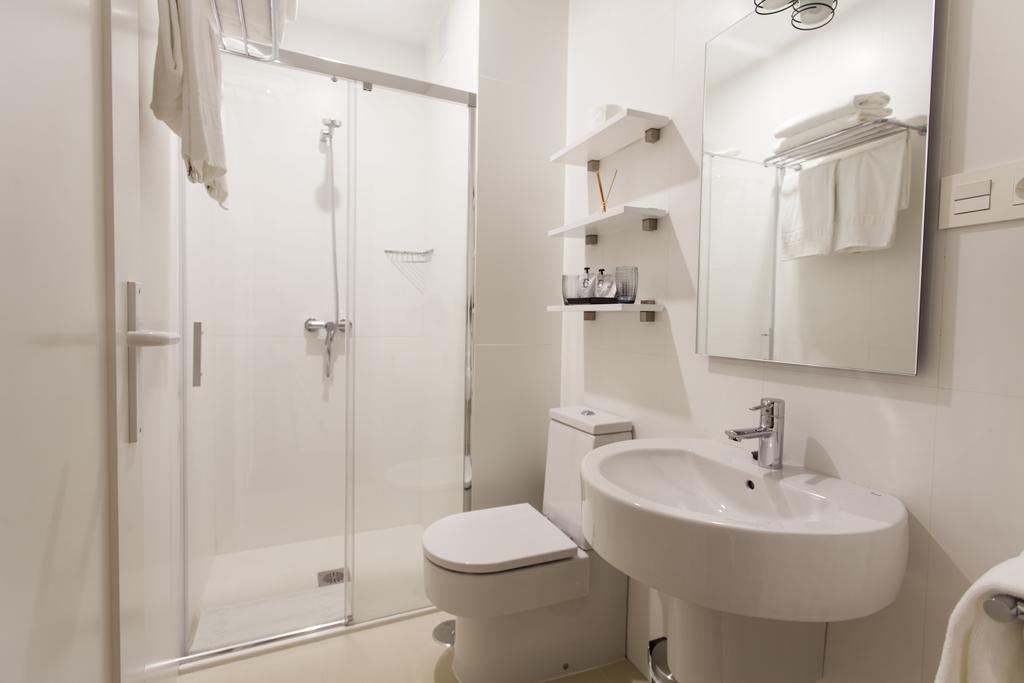 Picasso Suites Malaga Phòng bức ảnh