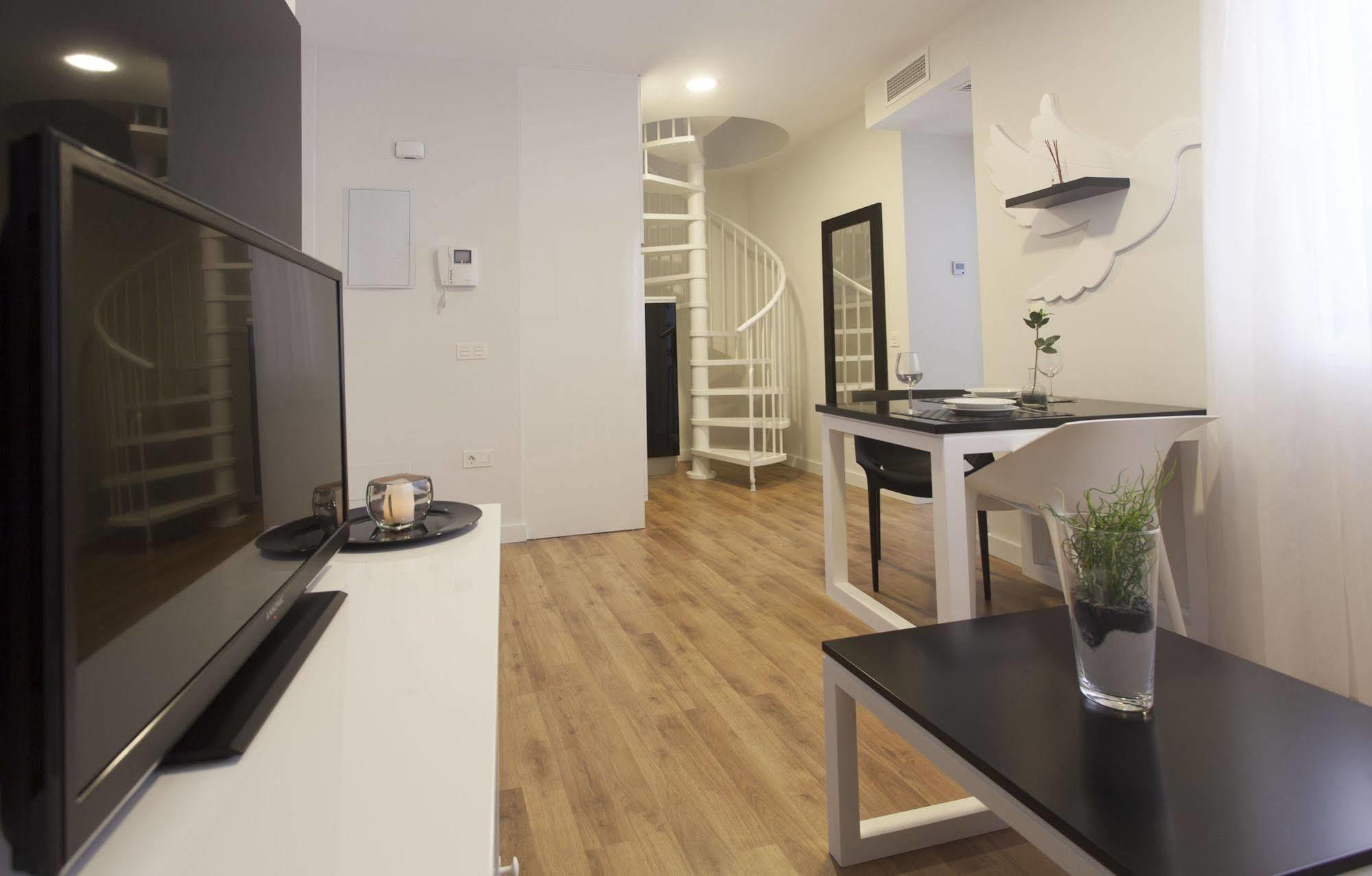 Picasso Suites Malaga Ngoại thất bức ảnh