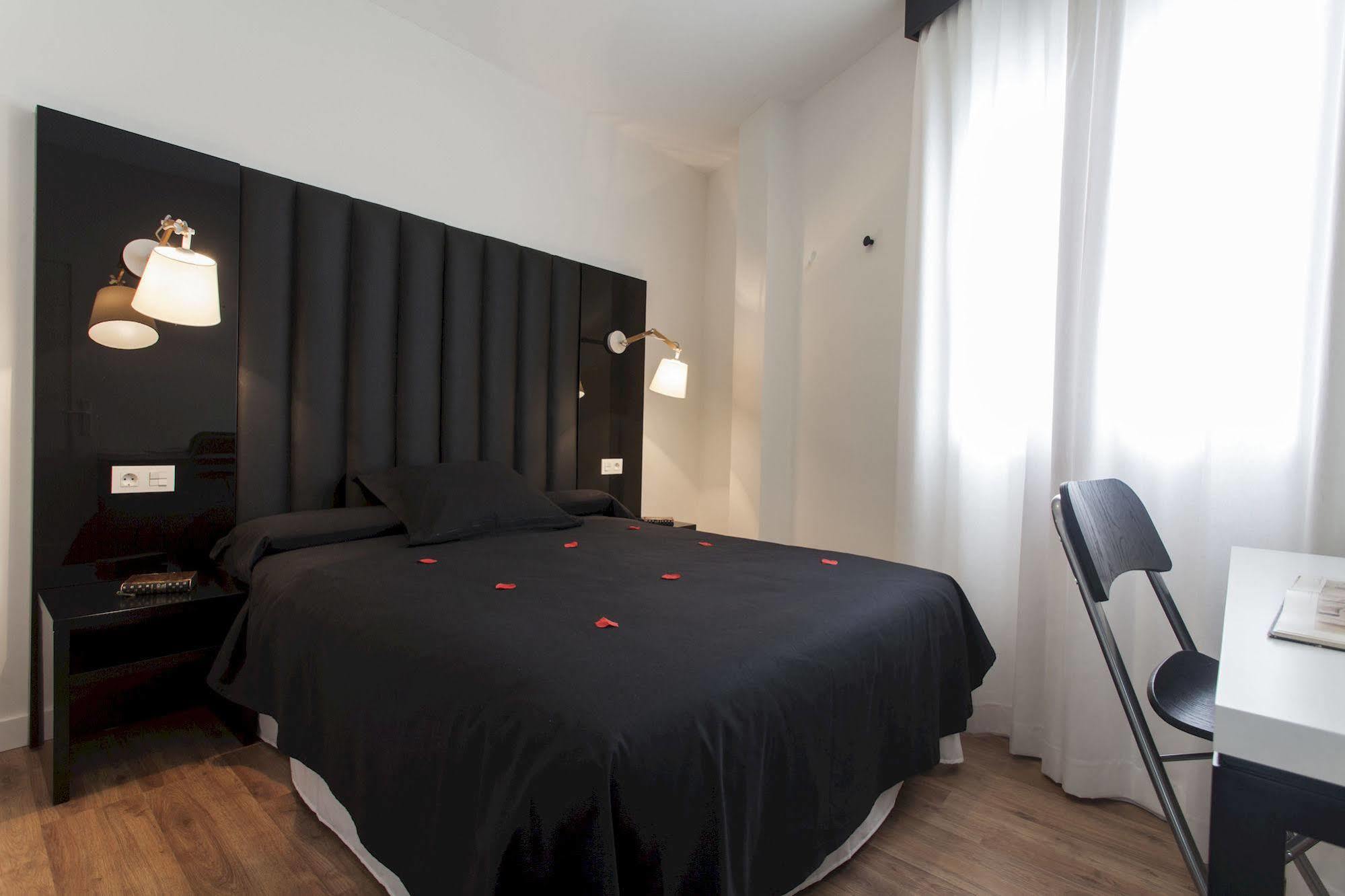 Picasso Suites Malaga Ngoại thất bức ảnh